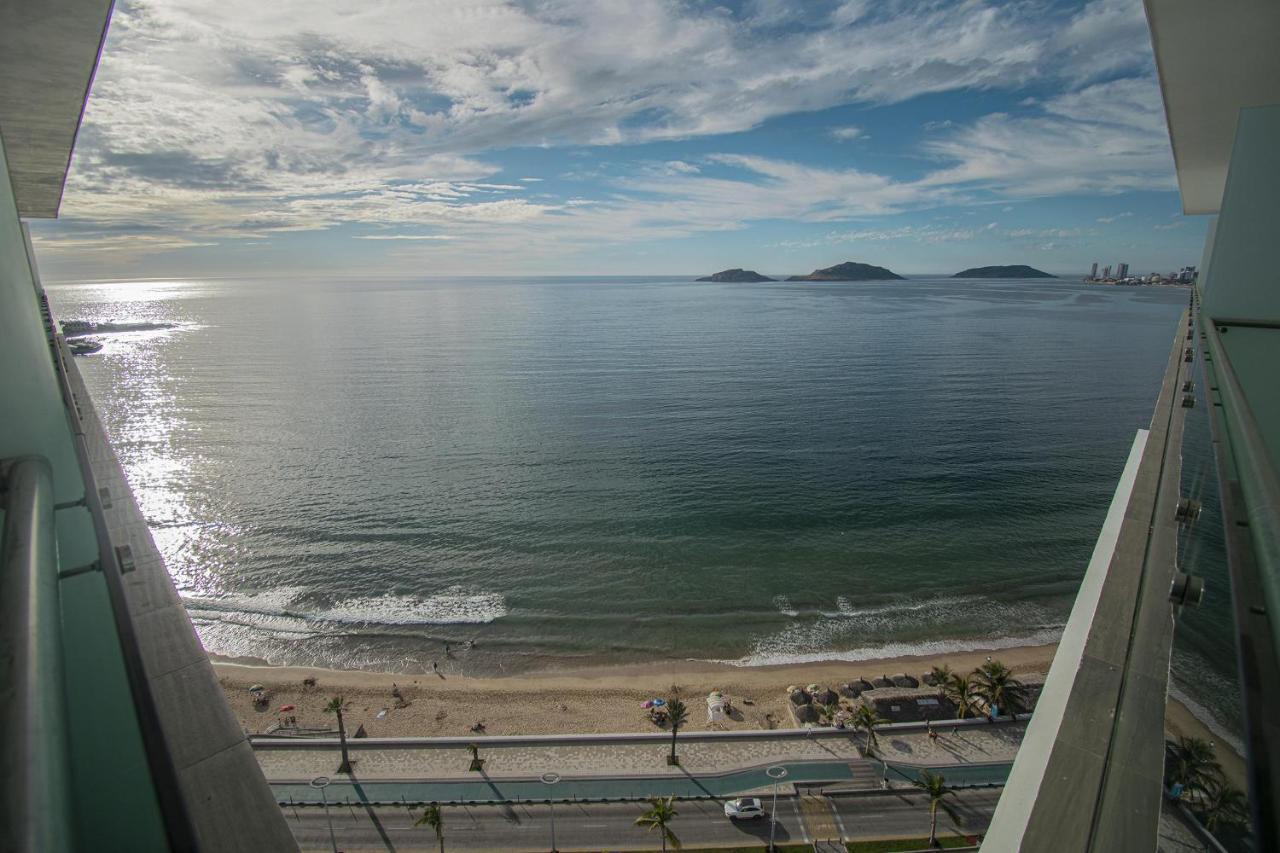 Torre Eme Oceanfront Condo 1503 With Pool Mazatlan Exterior photo