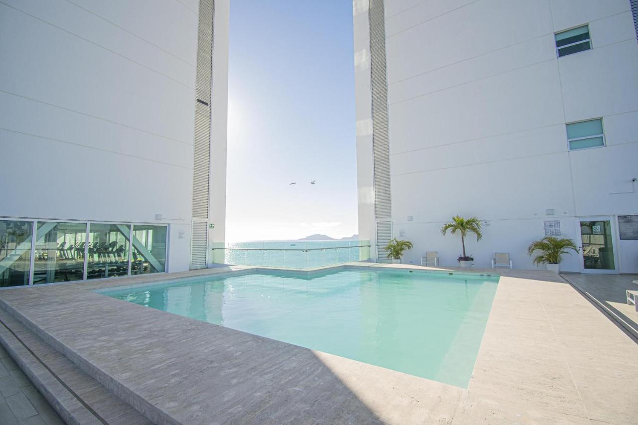 Torre Eme Oceanfront Condo 1503 With Pool Mazatlan Exterior photo
